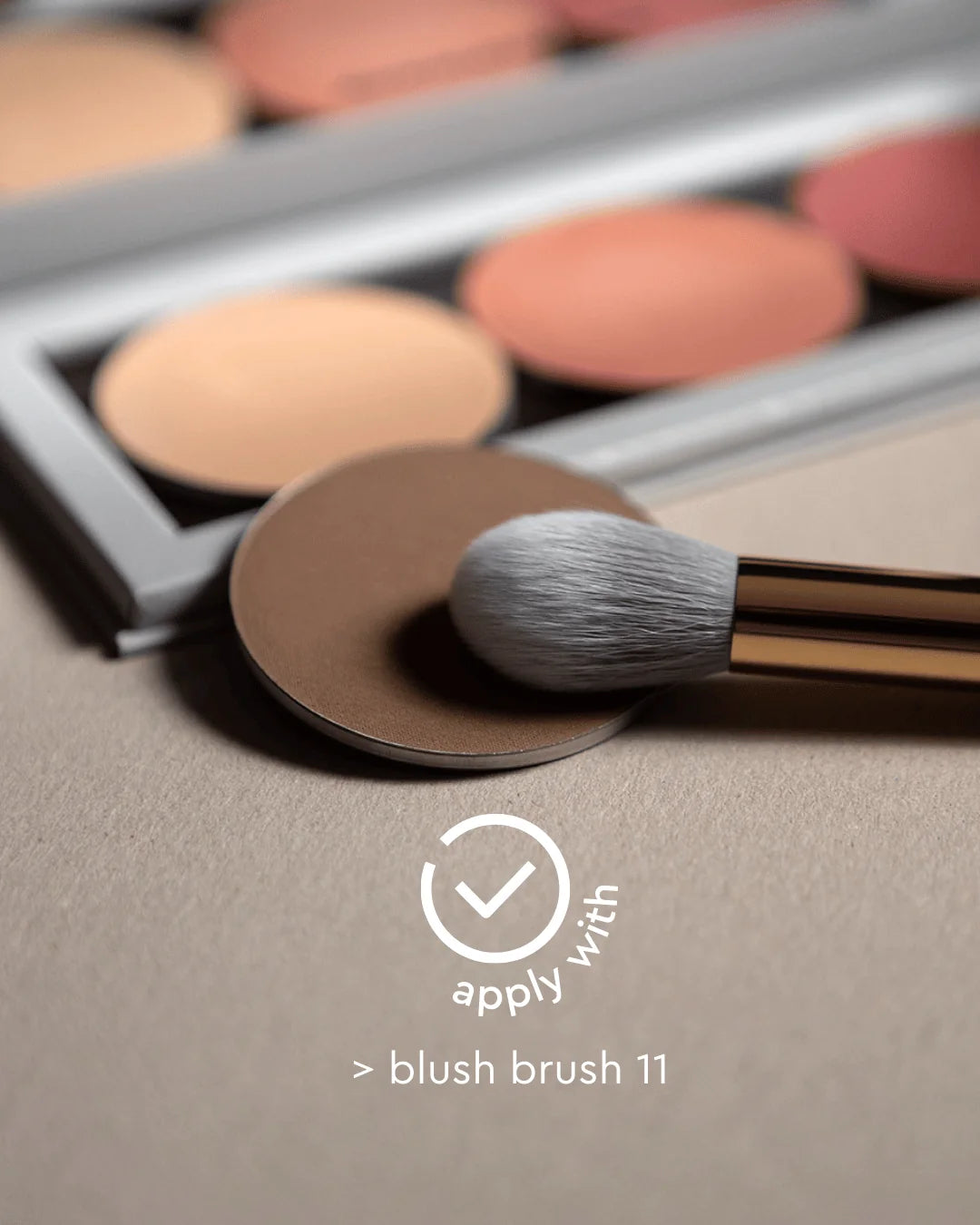 Compact Contour Powder IAK